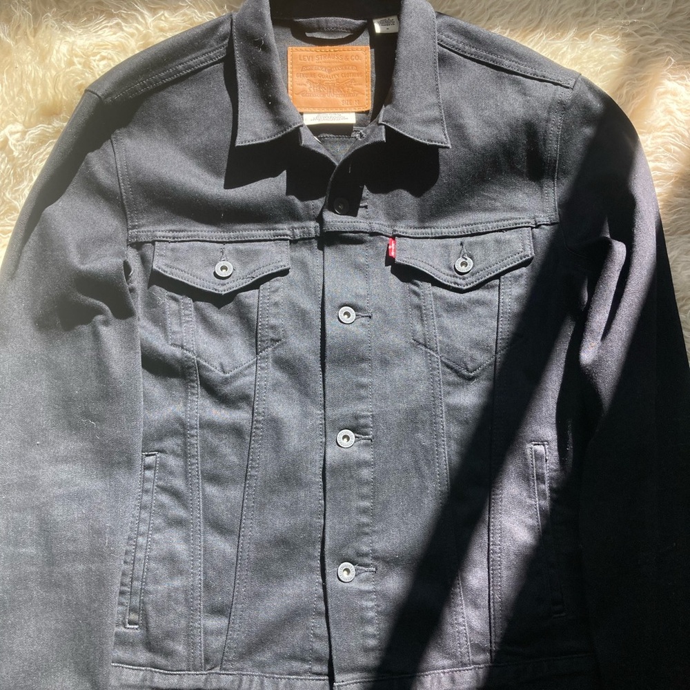 Levi’s Men’s Medium Trucker Jean Jacket